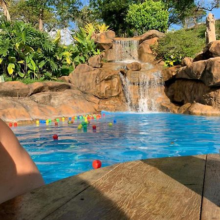 Hotel Fazenda Tucano Capim Branco 外观 照片