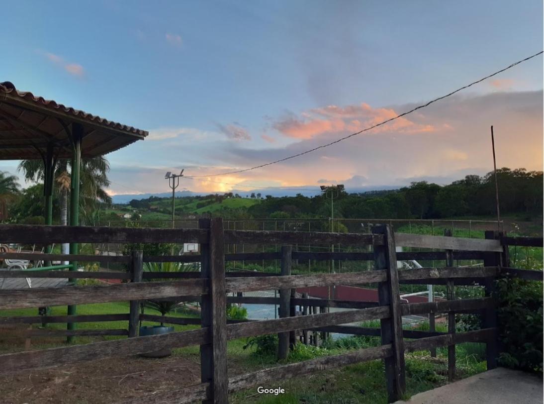 Hotel Fazenda Tucano Capim Branco 外观 照片